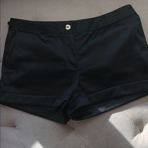 🔴Women’s black express DesignStudio shorts